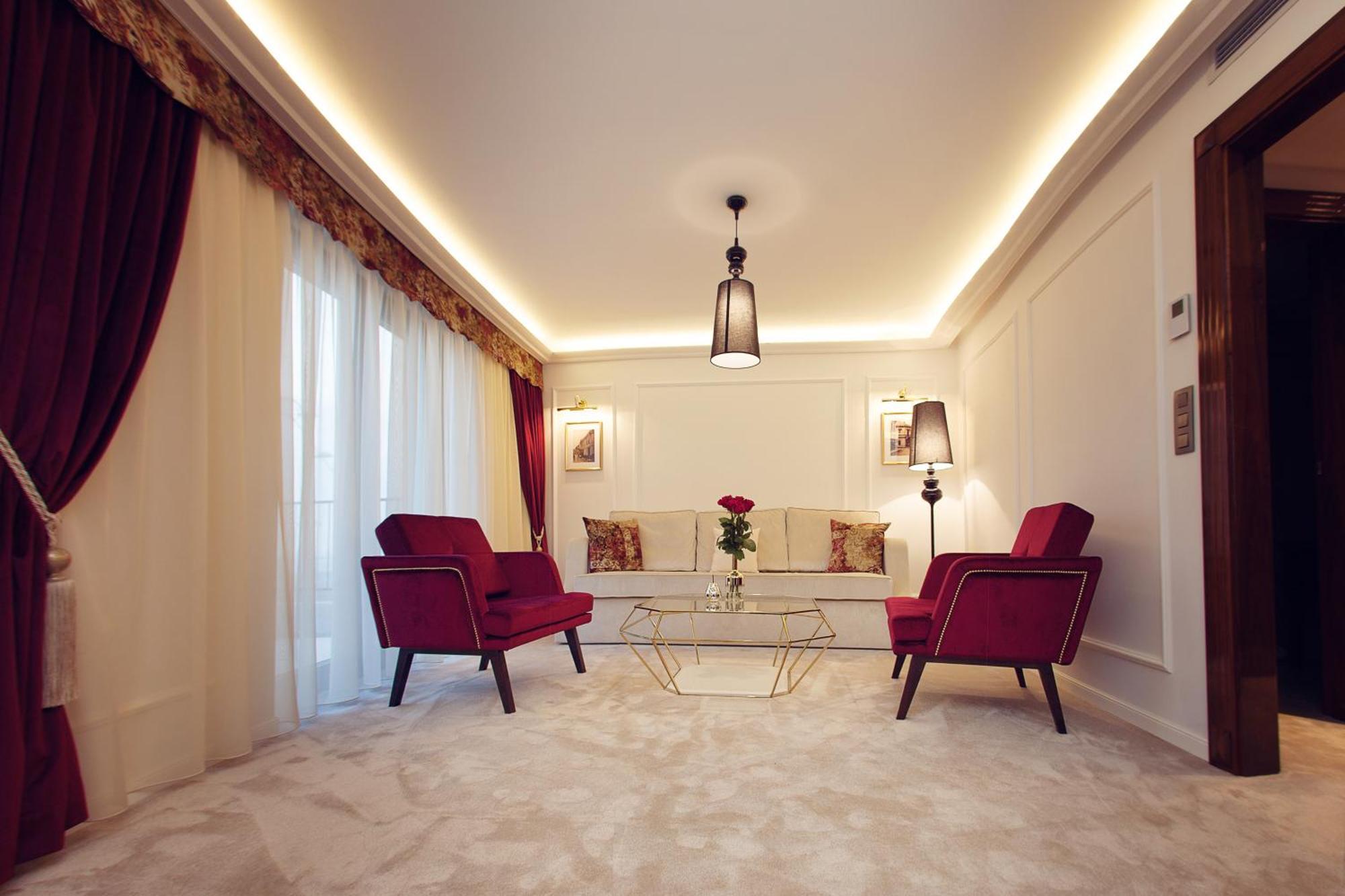 Hotel Zlaty Klucik - Golden Key With Luxury Spa Nitra Eksteriør billede