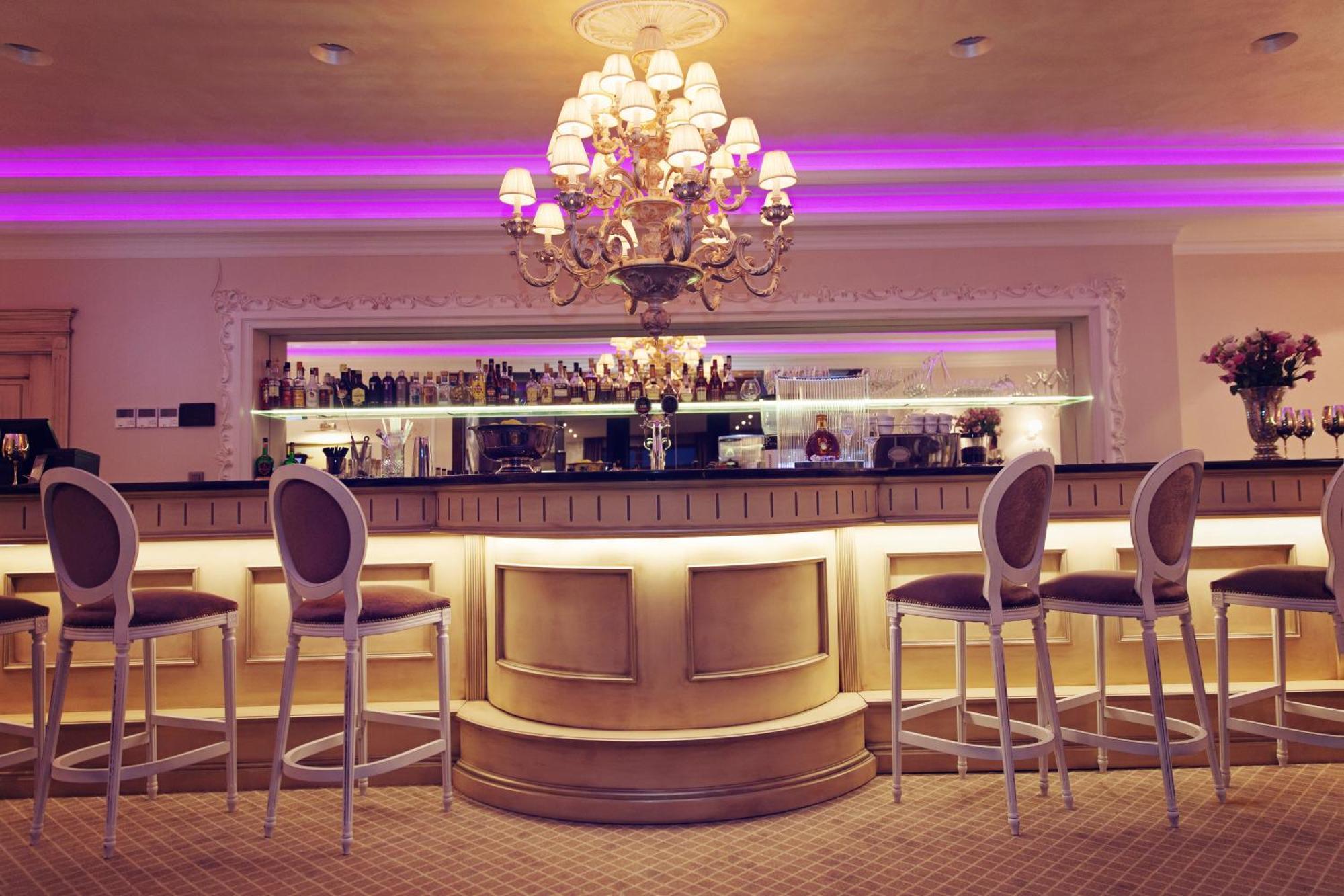 Hotel Zlaty Klucik - Golden Key With Luxury Spa Nitra Eksteriør billede