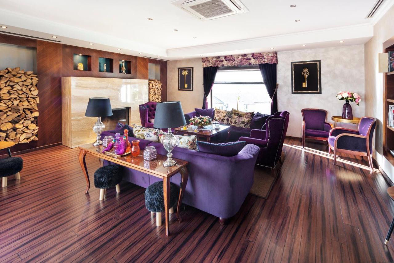 Hotel Zlaty Klucik - Golden Key With Luxury Spa Nitra Eksteriør billede